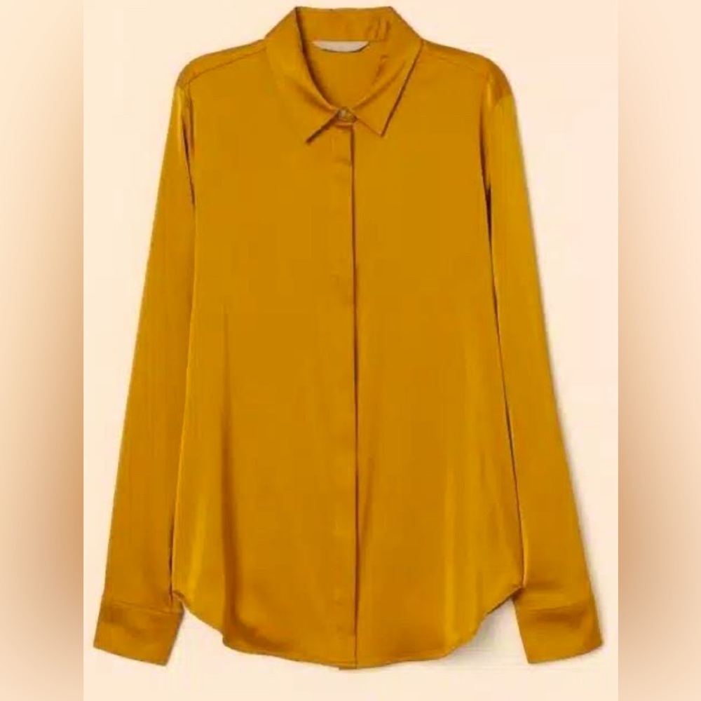 Elegant gold blouse. Worn once. Perfect condition.